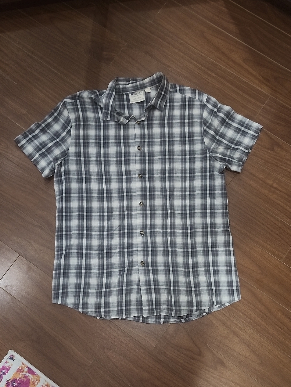 Mountain Warehouse Men's S size grey plaid T-Shirt